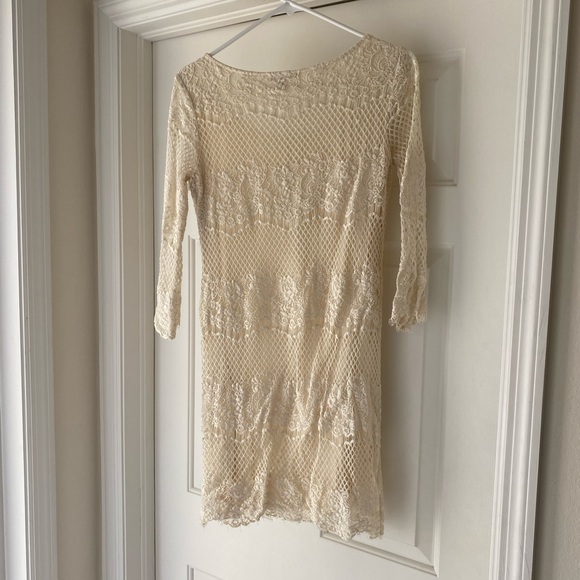 Great dress! Just needs to be steamed - Picture 3 of 4